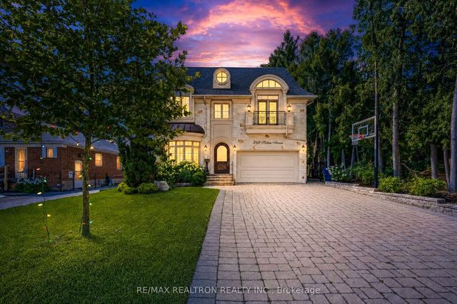249 Holmes Avenue, Toronto C14