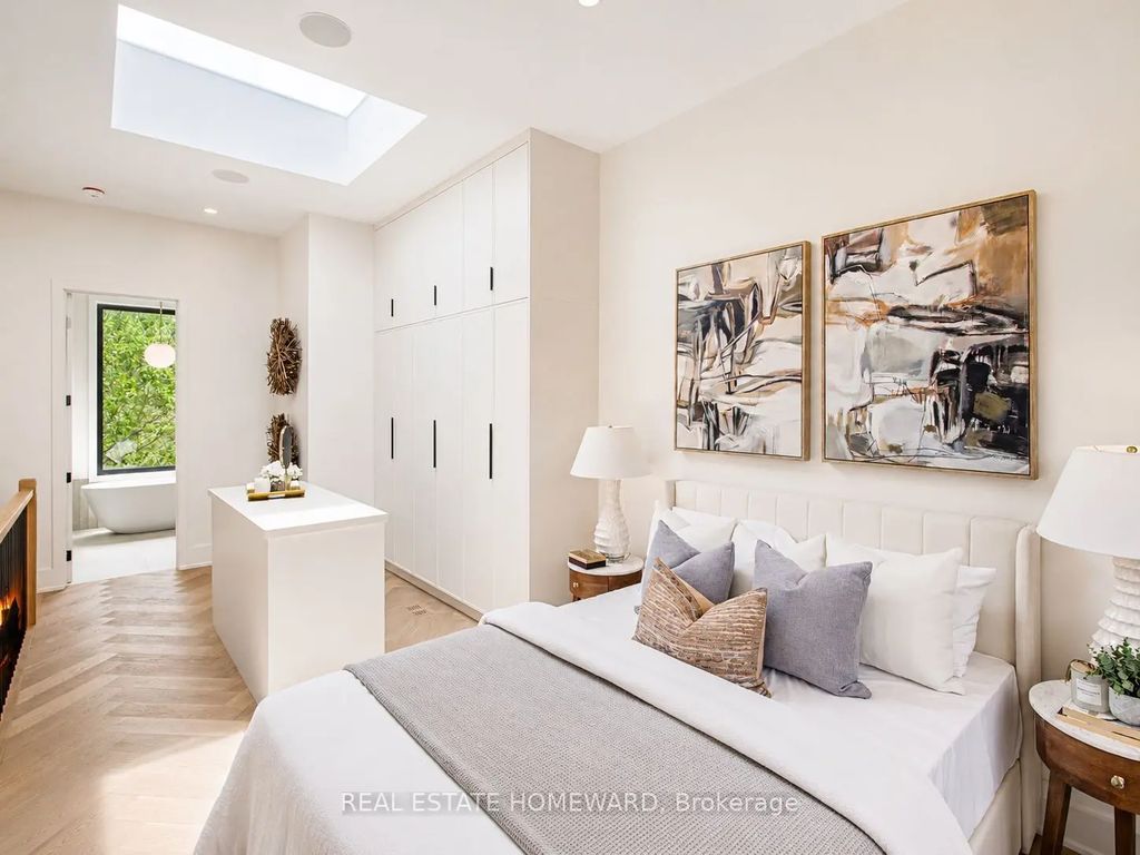 3 Rebecca Street, Toronto C01