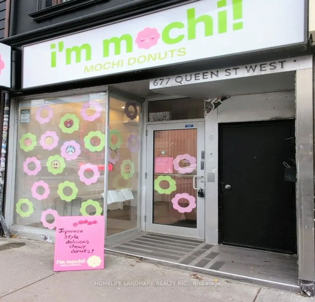 677 Queen Street W, Toronto C01