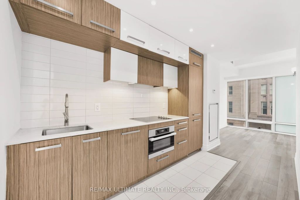 8 The Esplanade Street 506, Toronto C08