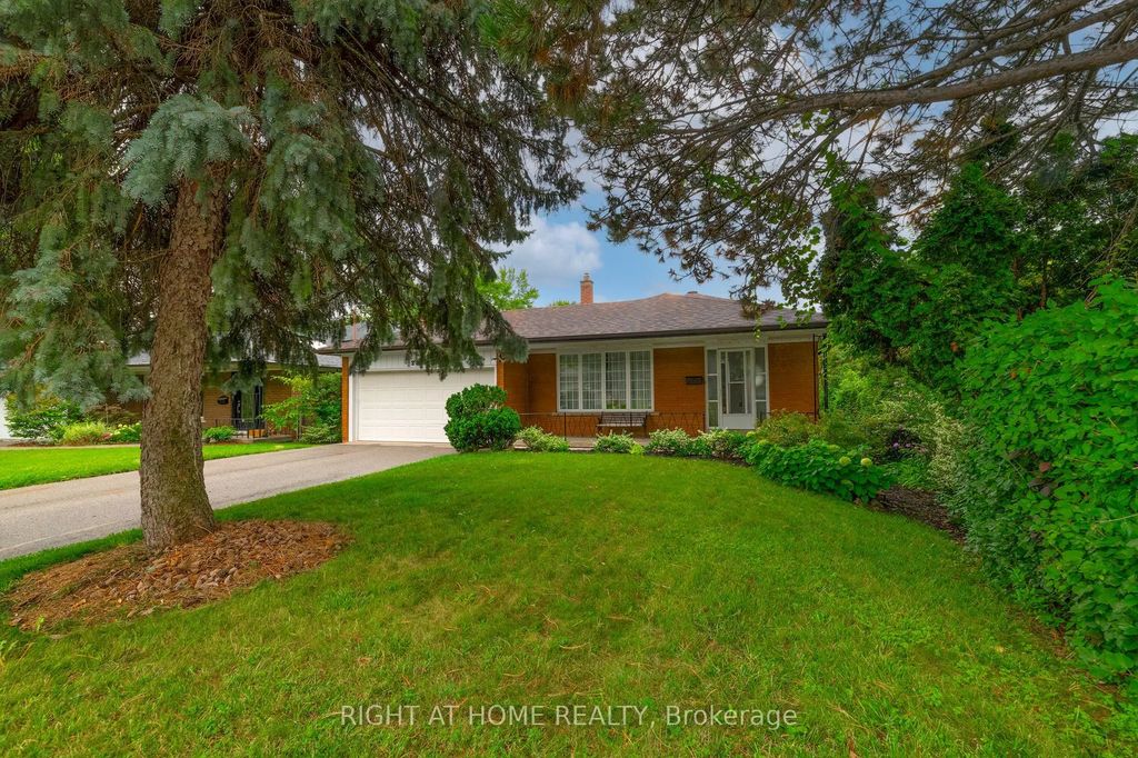 236 Shaughnessy Boulevard, Toronto C15