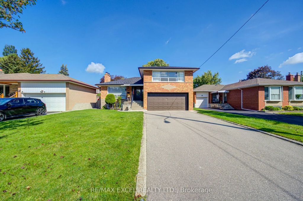 6 Averill Crescent, Toronto C14