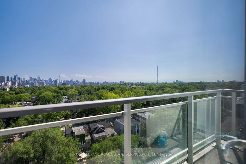 223 St Clair Avenue W 1110, Toronto C02