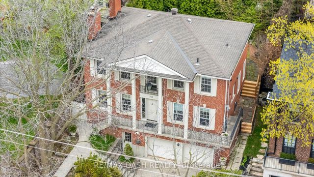 268 Lonsdale Road, Toronto C03