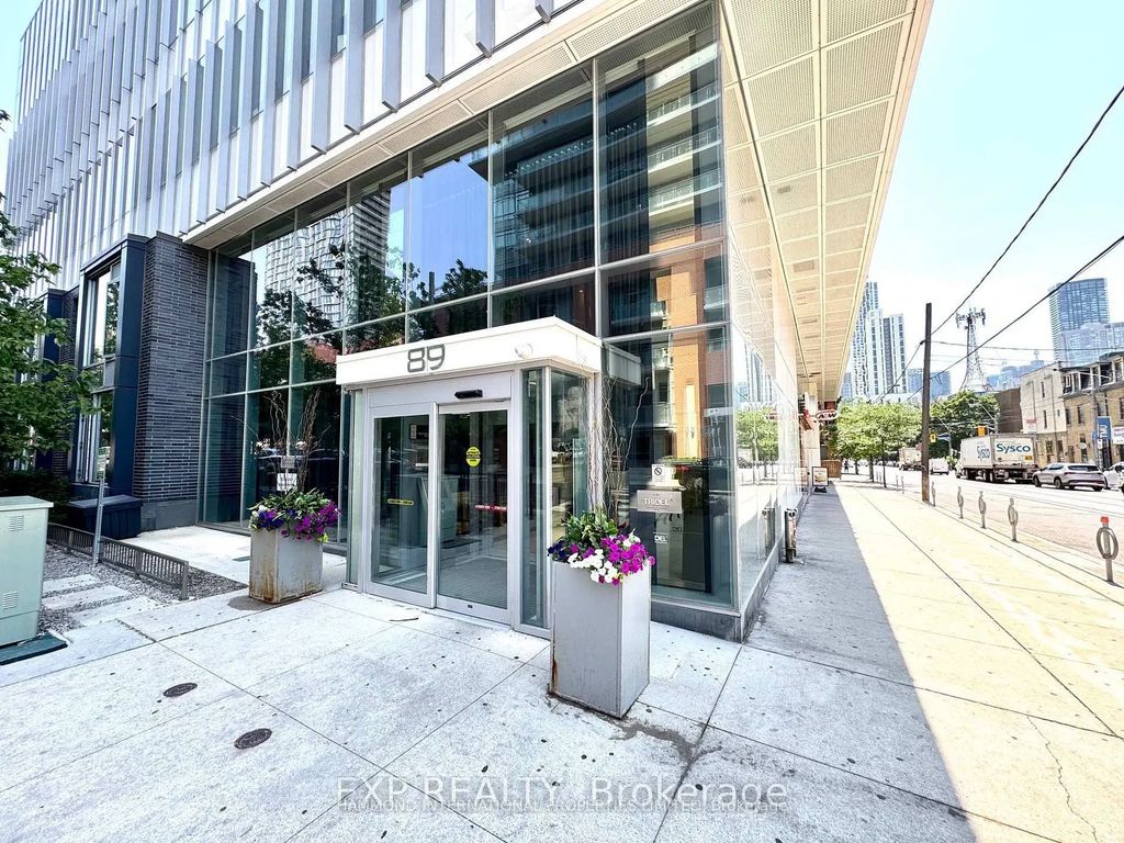 89 Mcgill Street 1211, Toronto C08