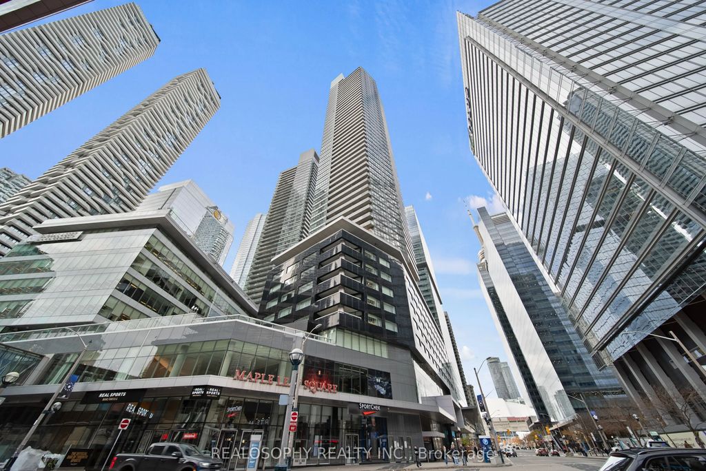 65 Bremner Boulevard 4305, Toronto C01