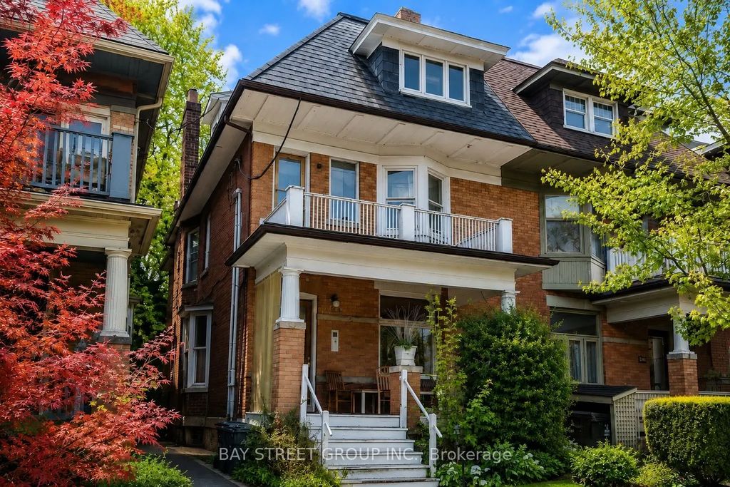 586 Huron Street, Toronto C02