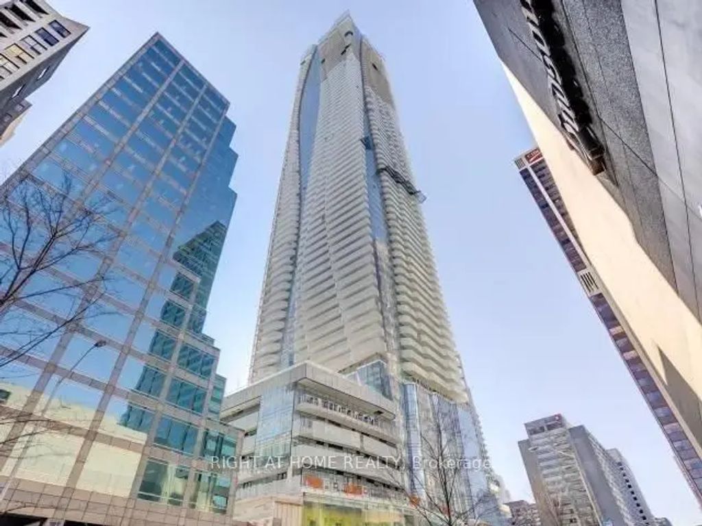 1 Bloor Street E 6305, Toronto C08