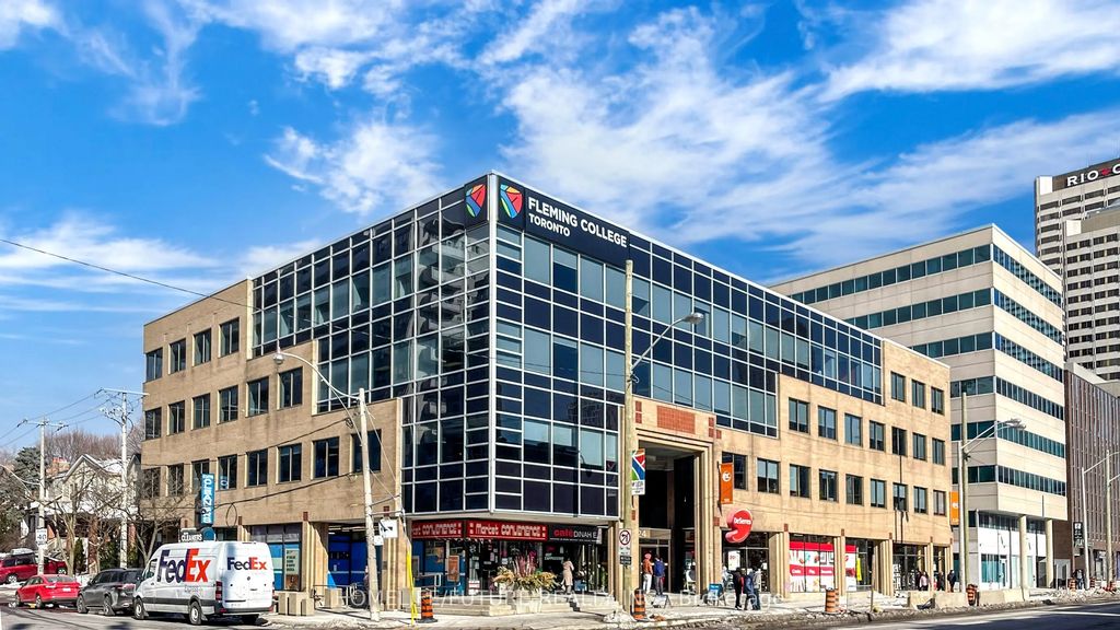 158 Eglinton Avenue W 11-14, Toronto C03
