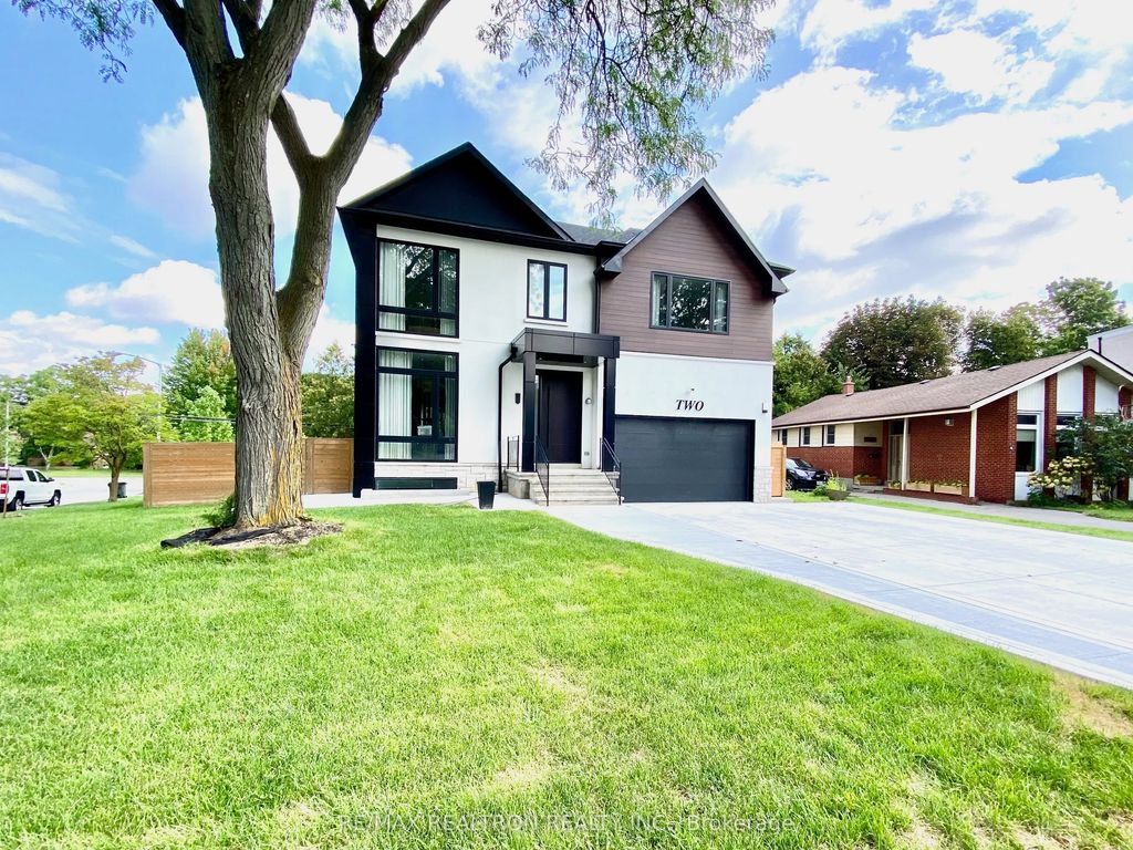 2 North Hills Terrace, Toronto C13