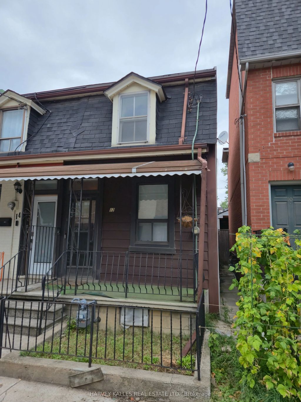 12 Whitaker Avenue, Toronto C01