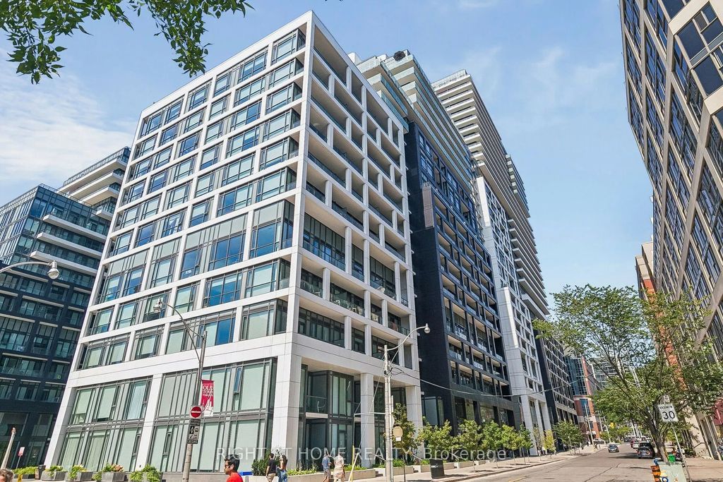 60 Princess Street 447, Toronto C08