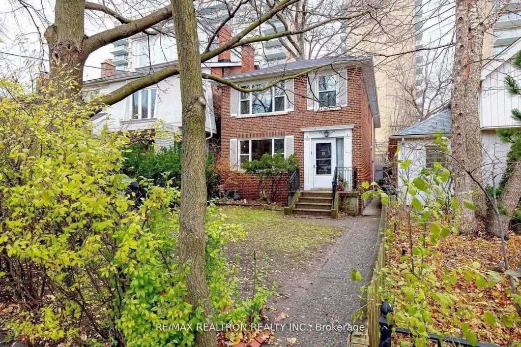 22 N Gormley Avenue Main, Toronto C02
