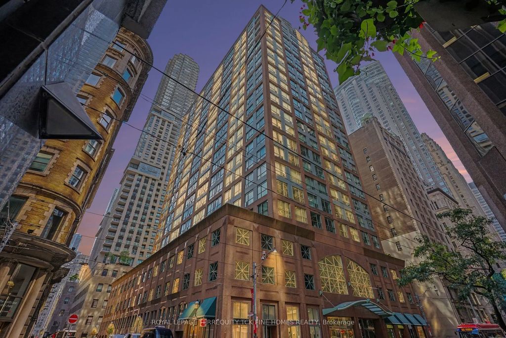 7 King Street E 1814, Toronto C08