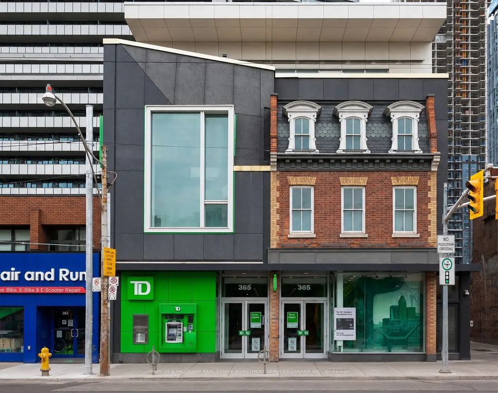 365 Queen Street W, Toronto C01