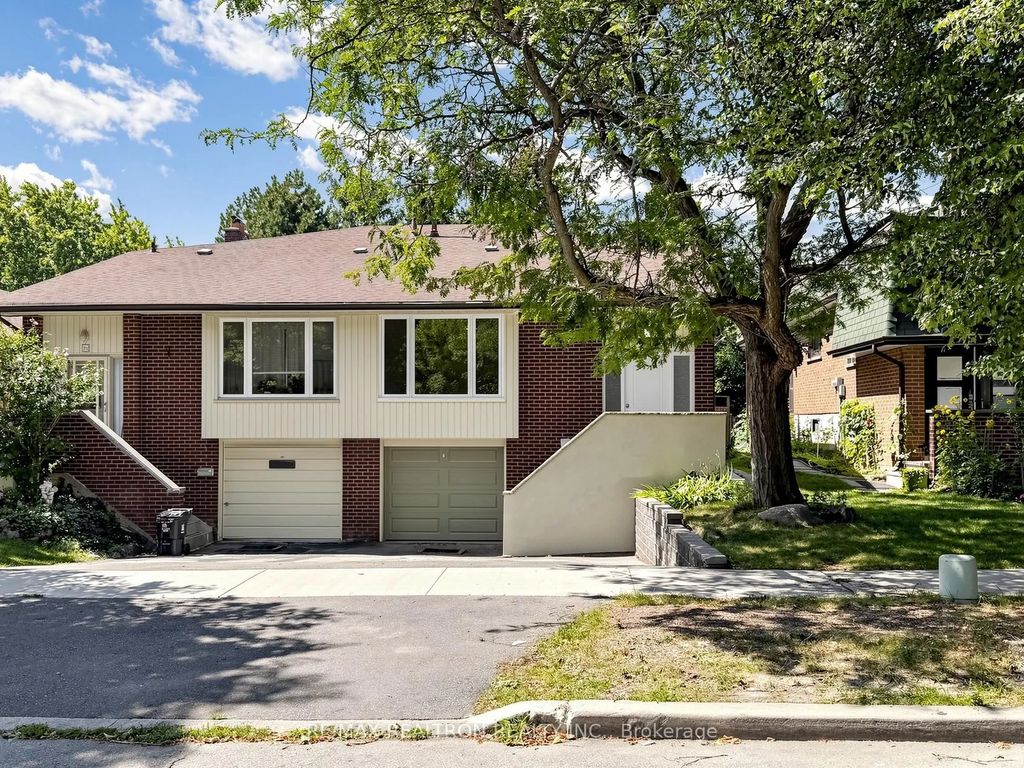 20 Harnworth Drive, Toronto C15