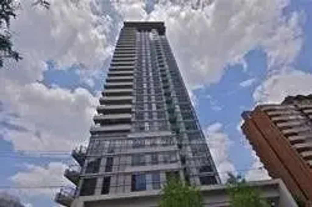 70 Roehampton Avenue 412, Toronto C10