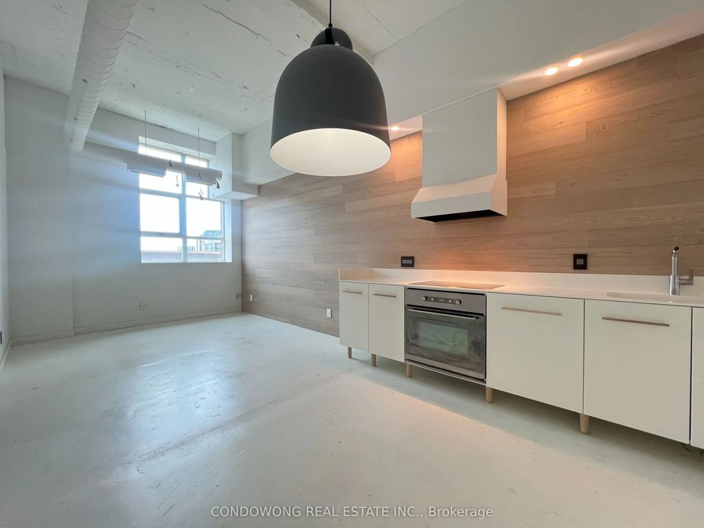 155 Dalhousie Street 1037, Toronto C08