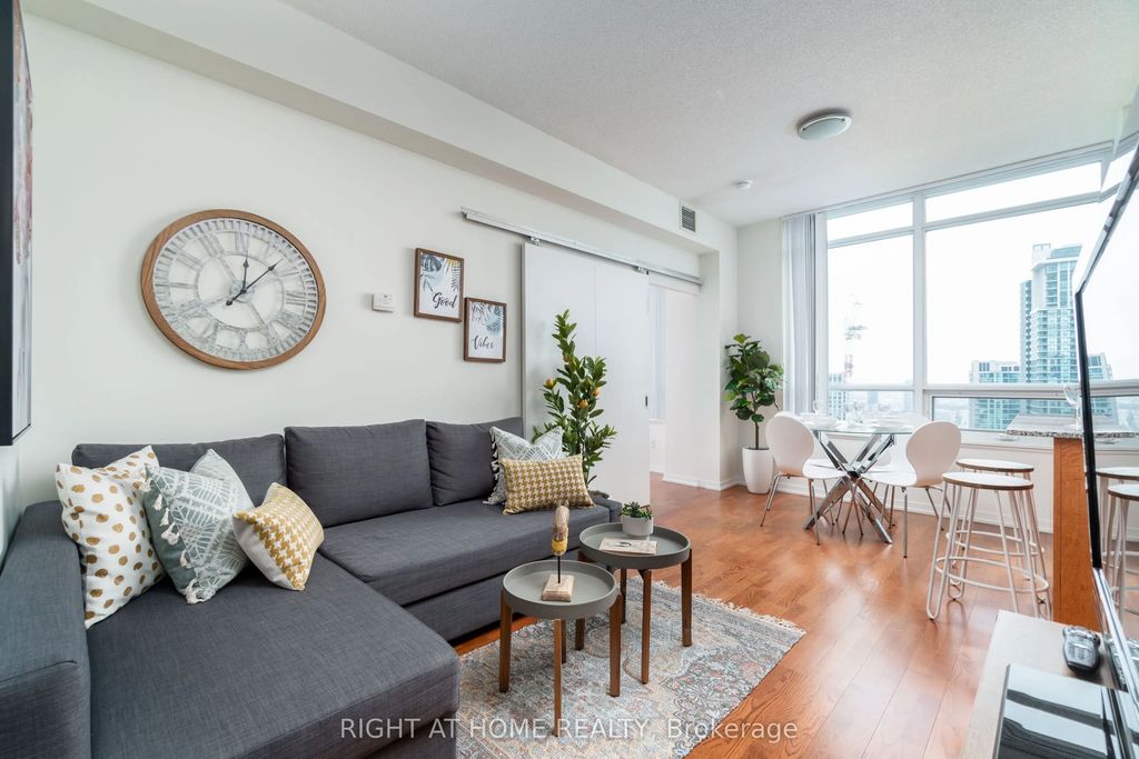 55 Bremner Boulevard 3404, Toronto C01