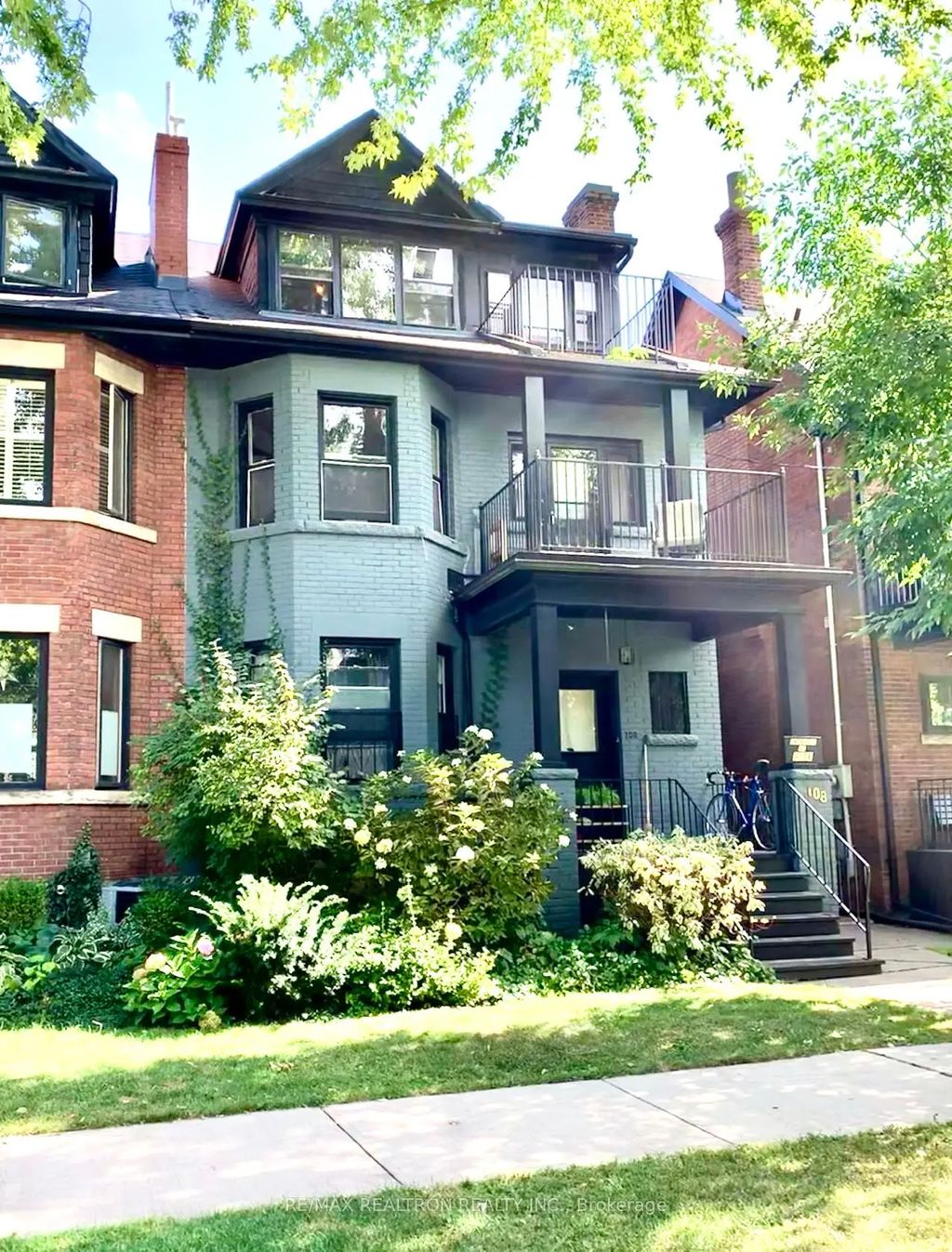 108 Admiral Road 5, Toronto C02