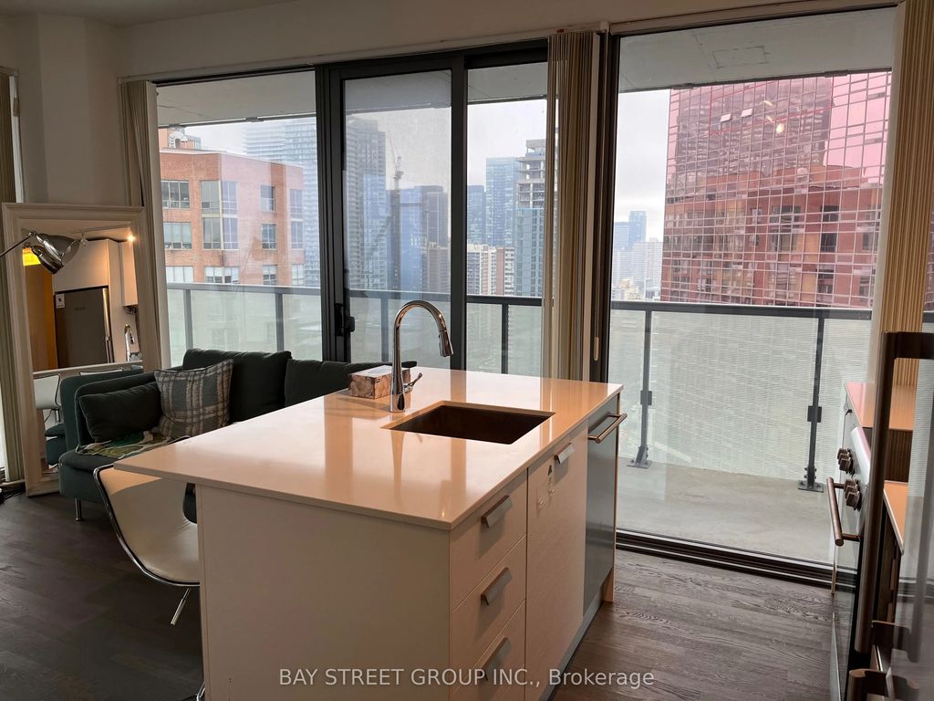57 St. Joseph Street 2510, Toronto C01