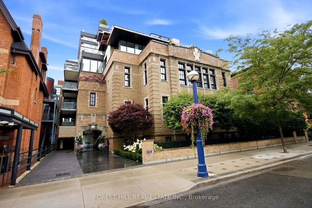 36 Hazelton Avenue 4c, Toronto C02