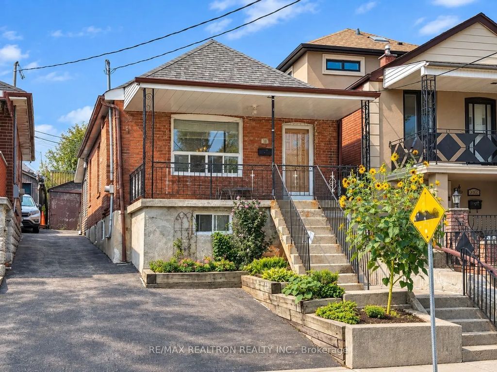 442 Northcliffe Boulevard, Toronto C03