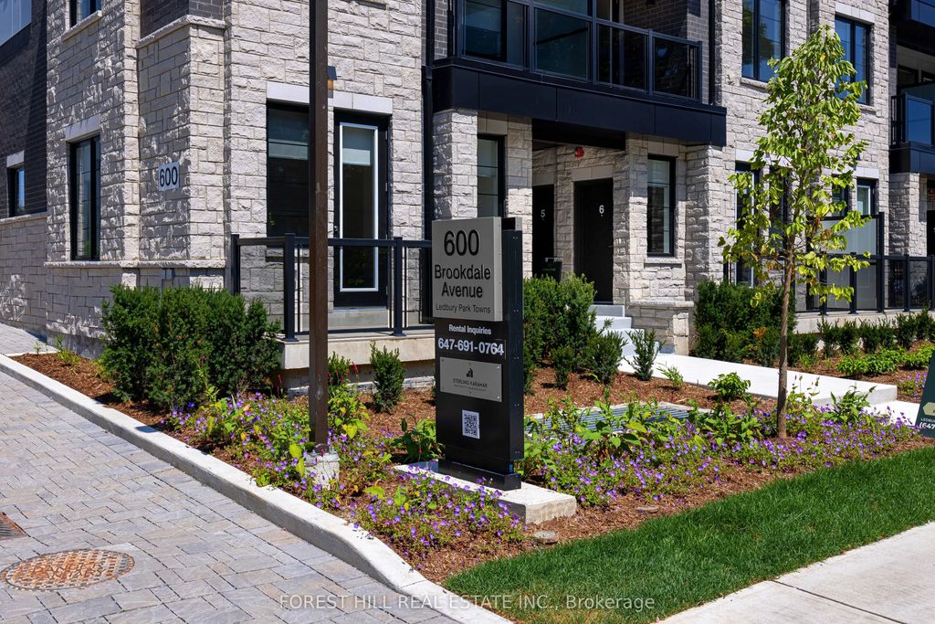 600 Brookdale Avenue 1, Toronto C04