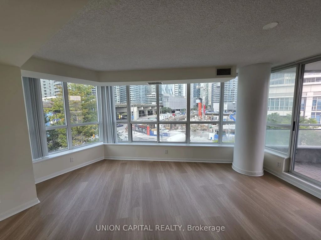 228 Queens Quay W 302, Toronto C01