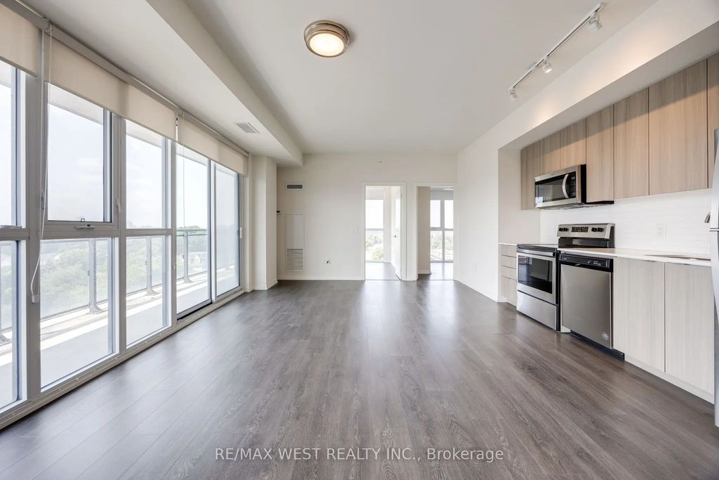 3237 Bayview Avenue 902, Toronto C15