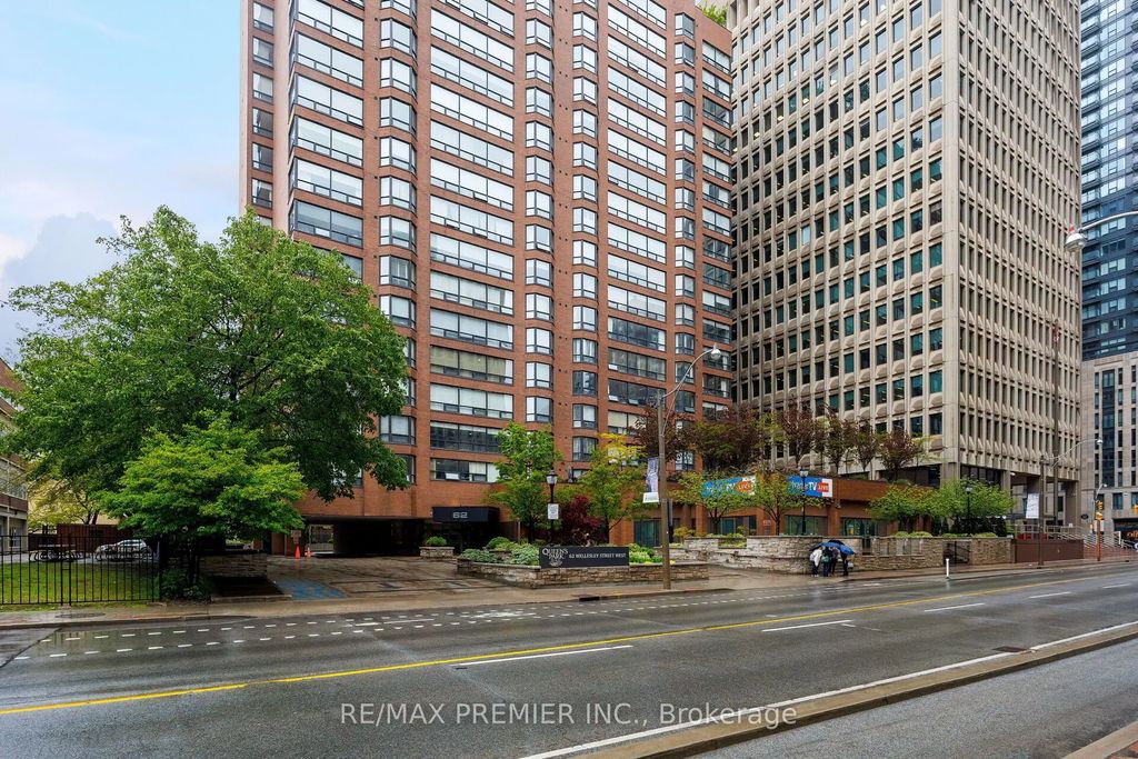 62 Wellesley Street W 1903, Toronto C01