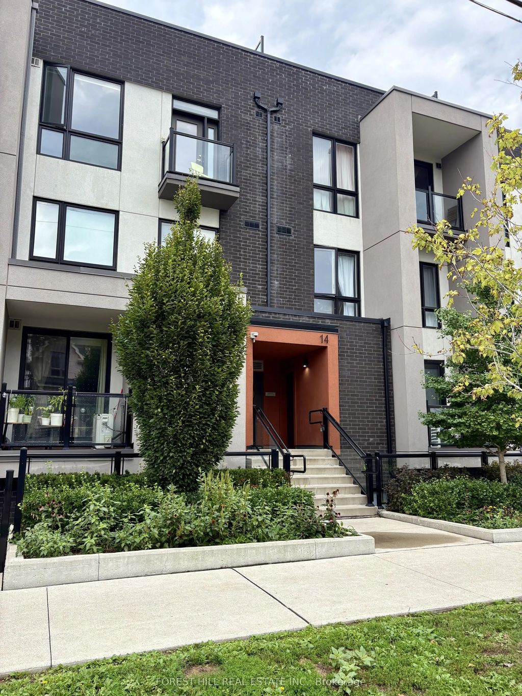 14 Marquette Avenue 7, Toronto C04