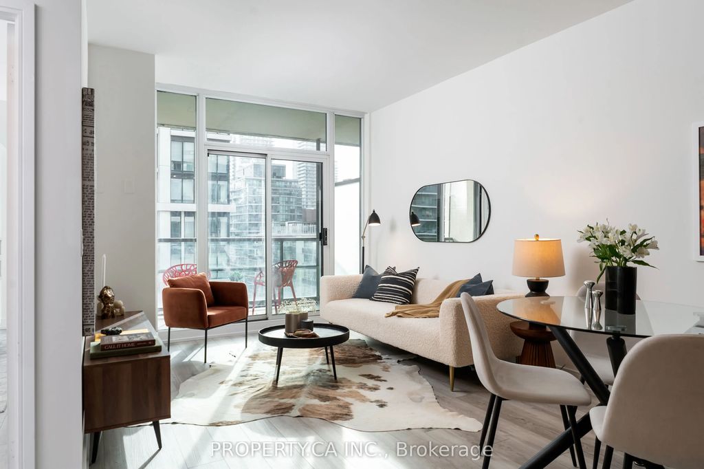 88 Broadway Avenue 1004, Toronto C10