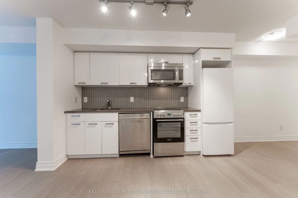 295 Adelaide Street W 201, Toronto C01