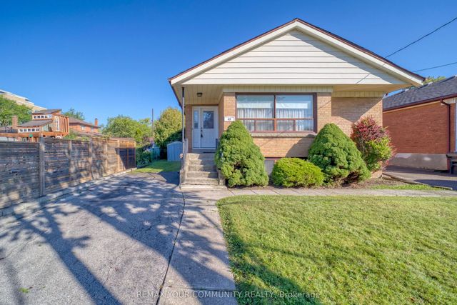 48 Alexis Boulevard, Toronto C06