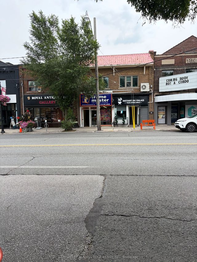 559a Mt Pleasant Road, Toronto C10