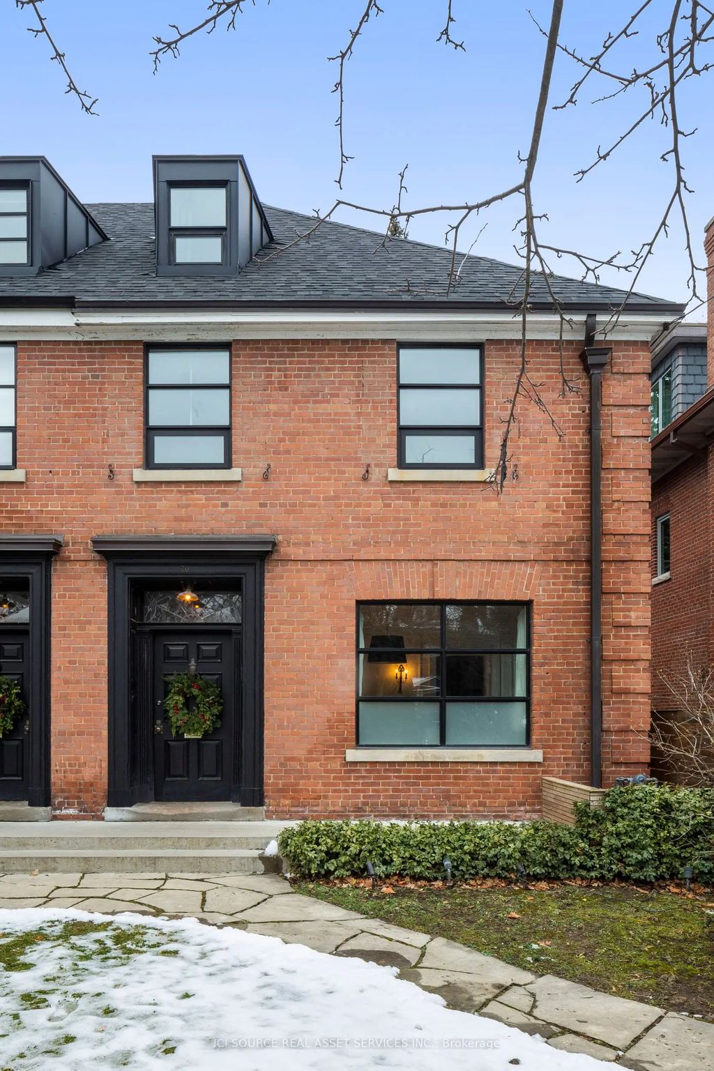 70 Crescent Road, Toronto C09