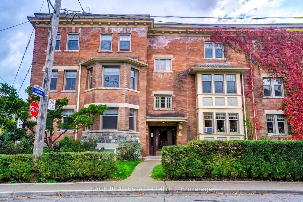 3 Lonsdale Road 8, Toronto C02