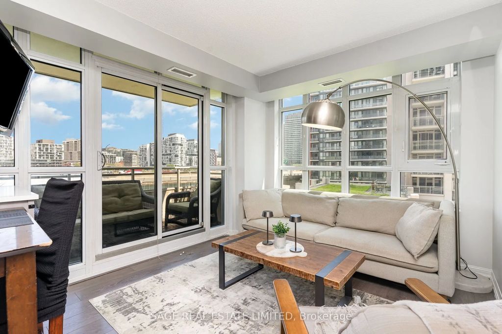 35 Bastion Street 1019, Toronto C01