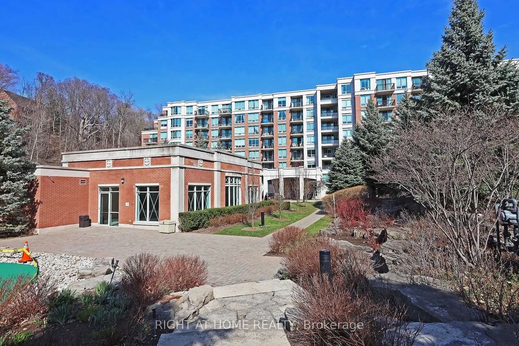 38 William Carson Crescent 615, Toronto C12