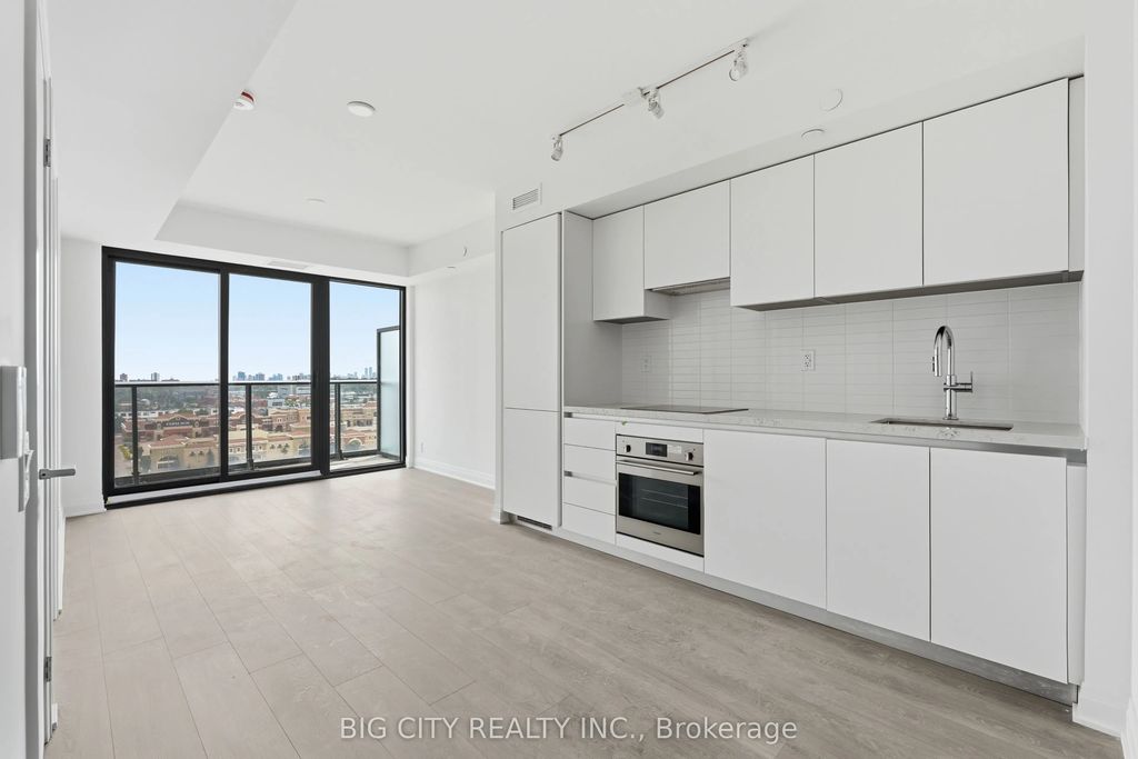 25 Frederick Todd Way 1211, Toronto C11