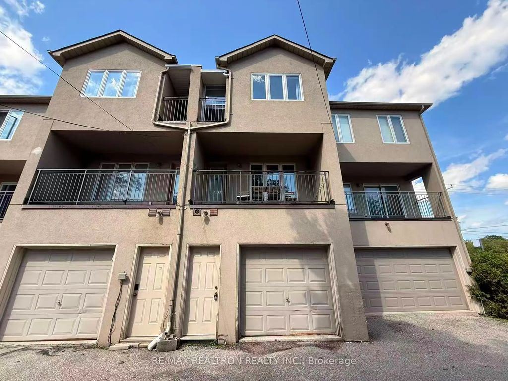 269 Finch Avenue E, Toronto C14