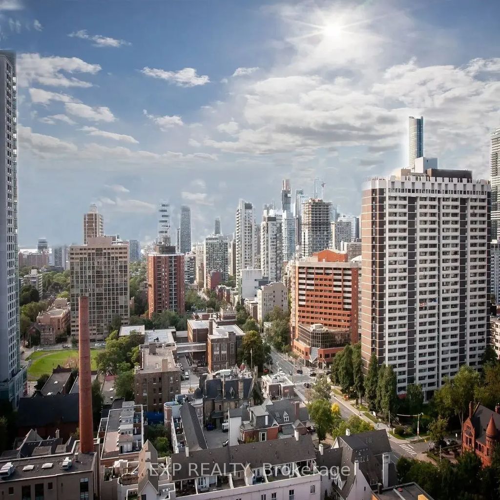 10 Huntley Street 1006, Toronto C08