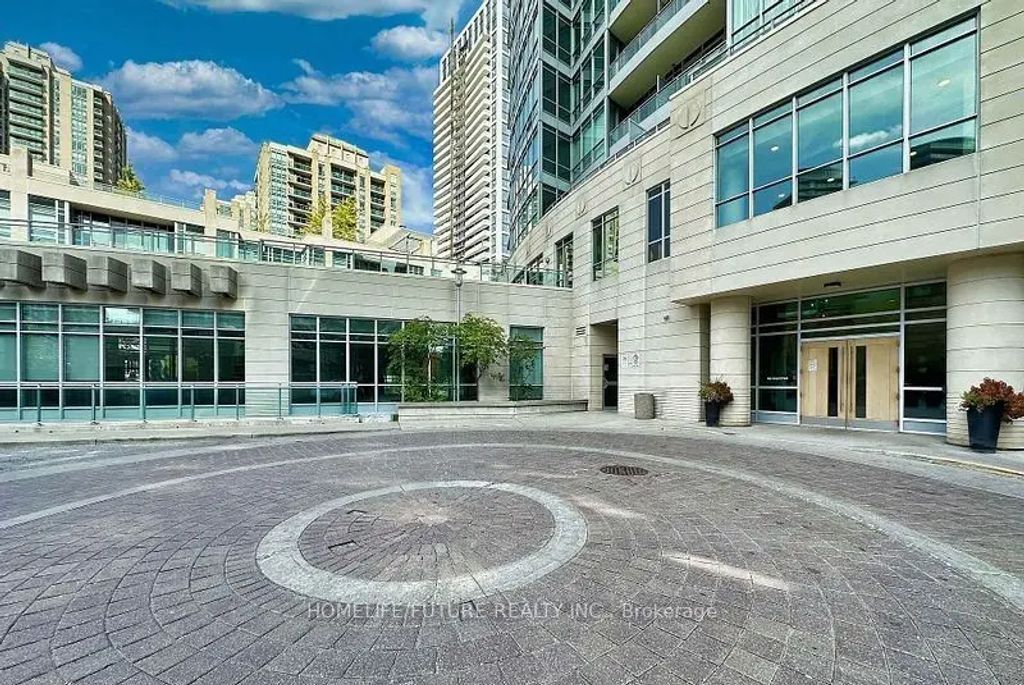 18 Holmes Avenue 415, Toronto C14