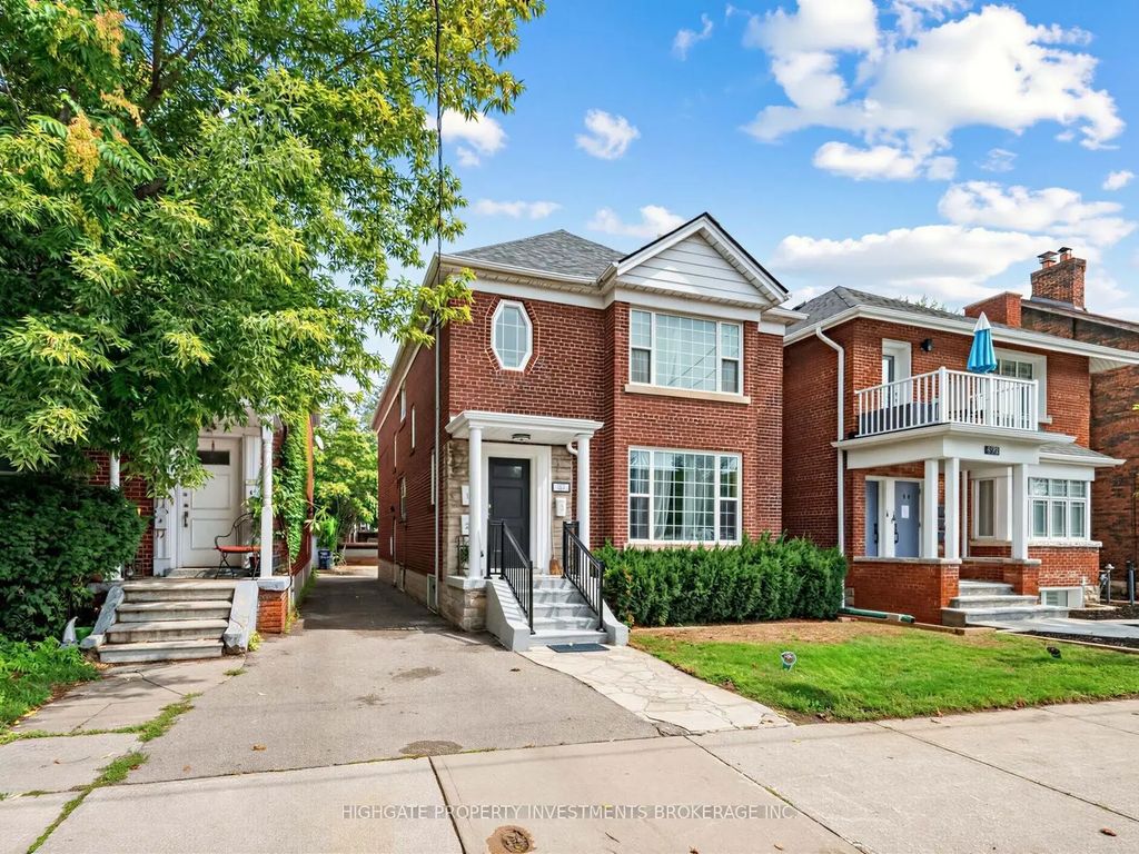 981 Avenue Road, Toronto C03
