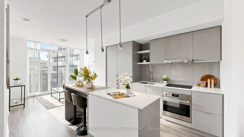 100 Harbour Street 4905, Toronto C01