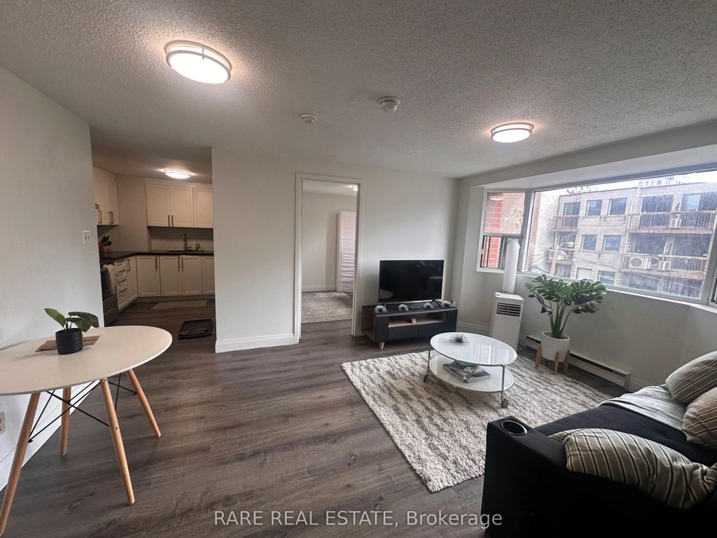 99 Bellevue Avenue 12, Toronto C01
