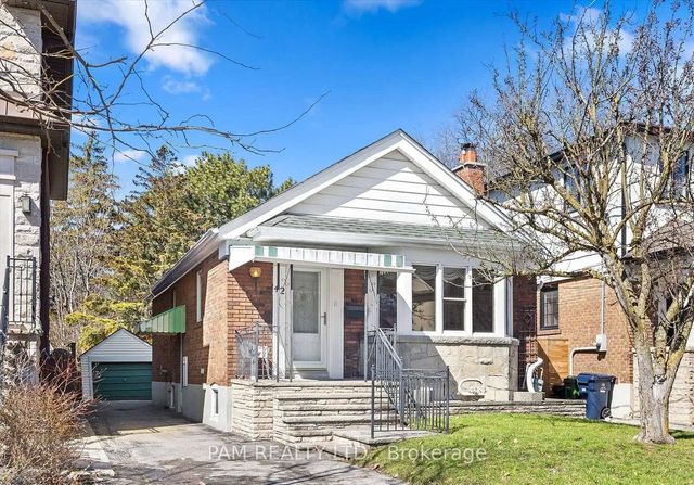 42 Parklea Drive, Toronto C11