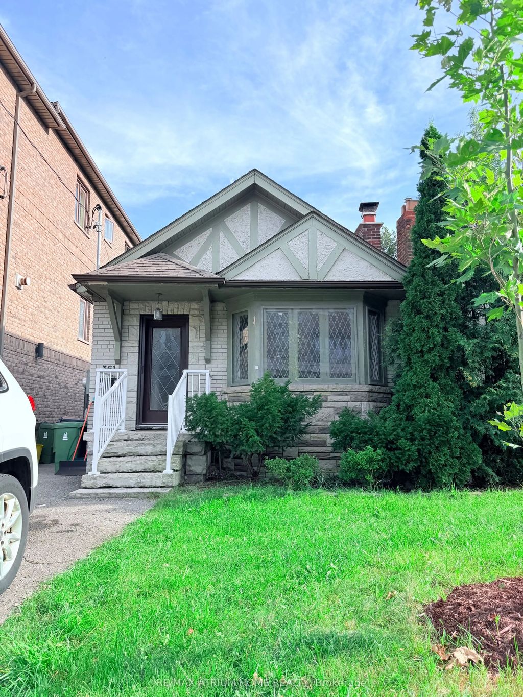 361 Fairlawn Avenue, Toronto C04