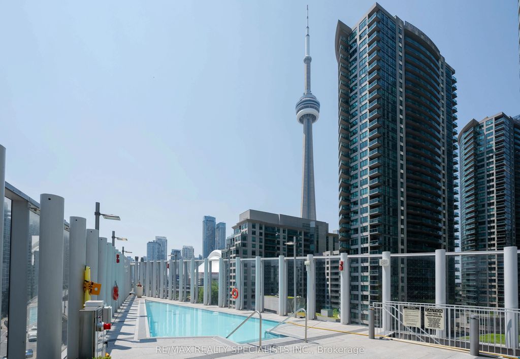 10 York Street 4303, Toronto C01